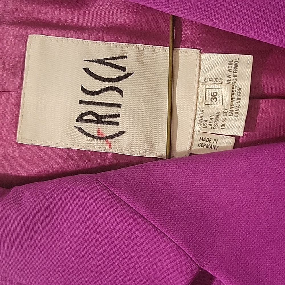 Vintage ESCADA by CRISCA fitted blazer, purple/fuscia color - Picture 2 of 8